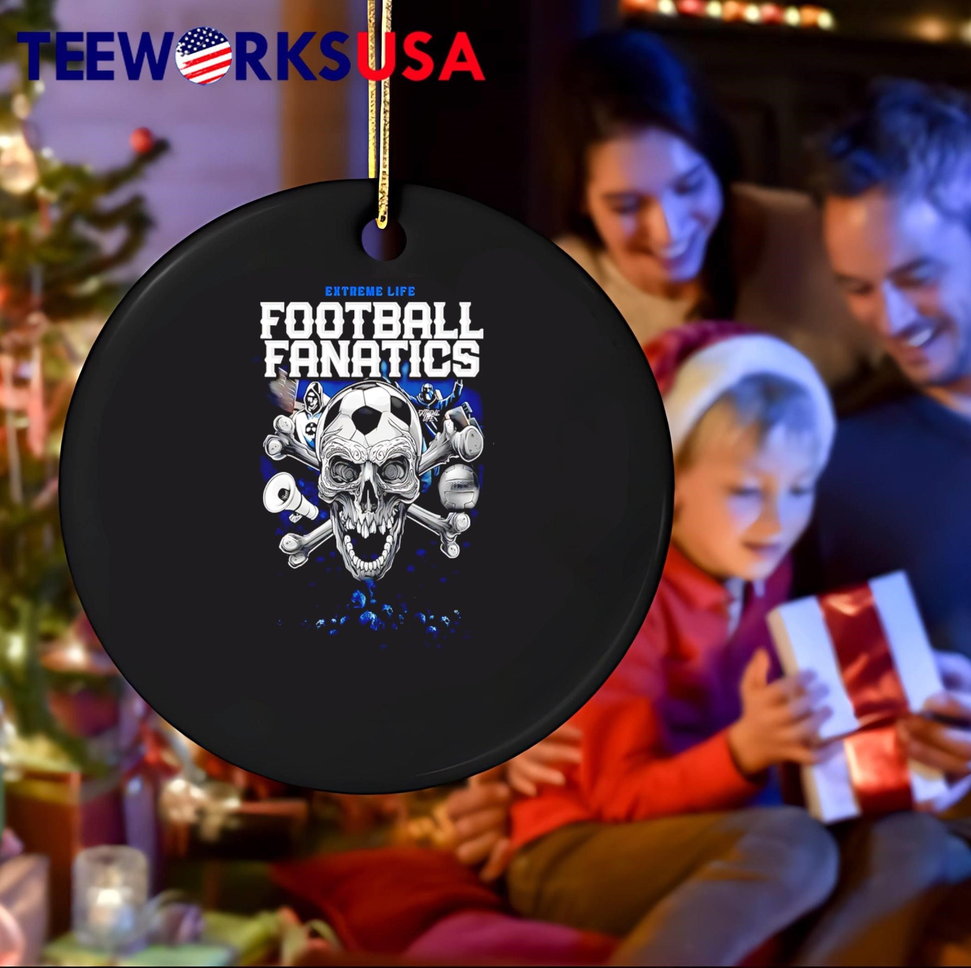 Extreme Life Football Fanatics Skull Soccer Crossbones Megaphone T-Shirt