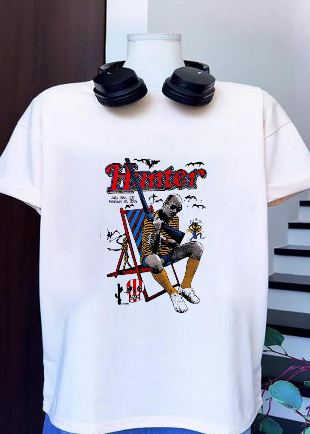Hunter July 18 1937 February 20 2005 Man Holding Rifle T-Shirt