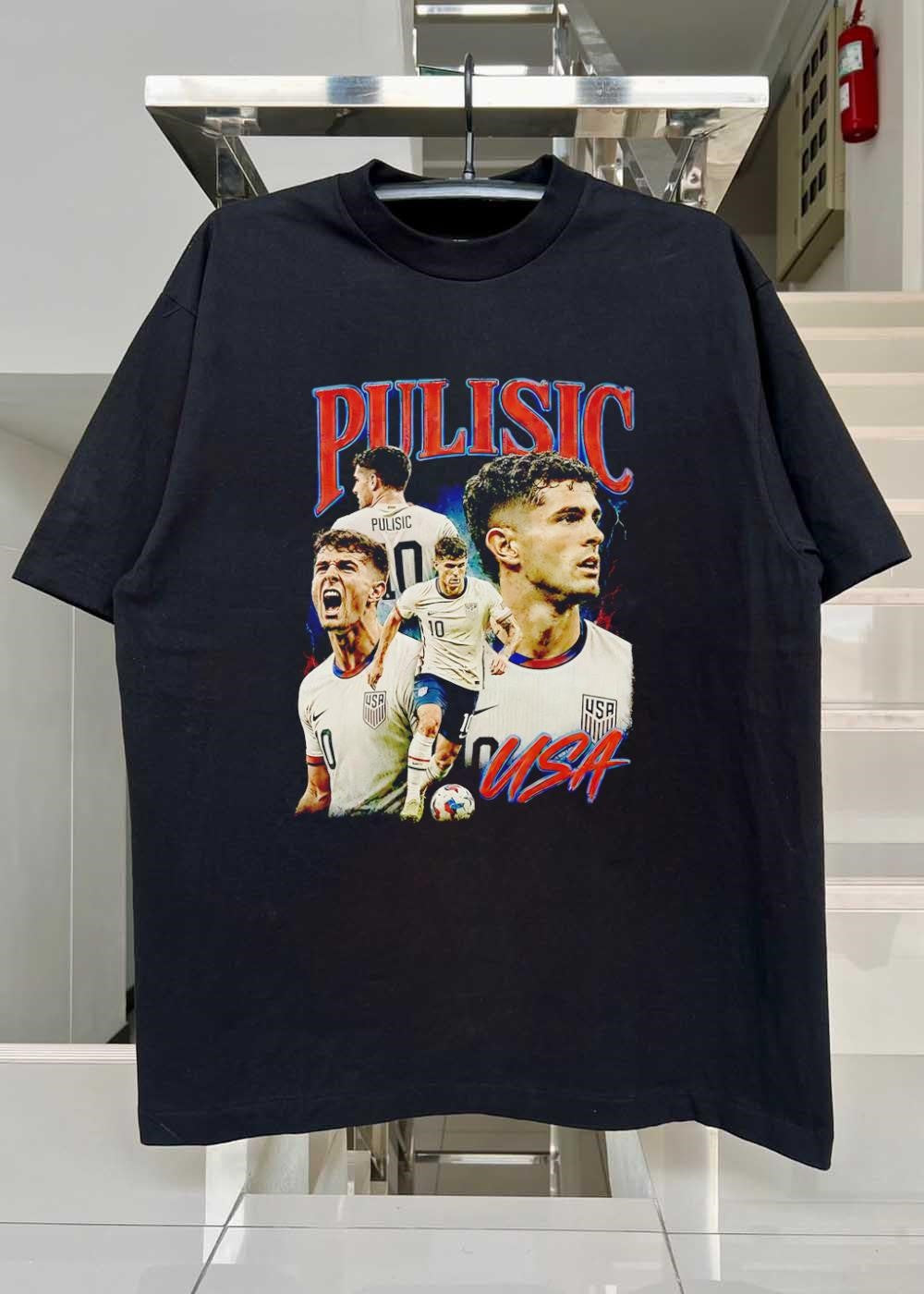 Pulisic USA Soccer Player Running and Yelling Pulisic USA T-Shirt