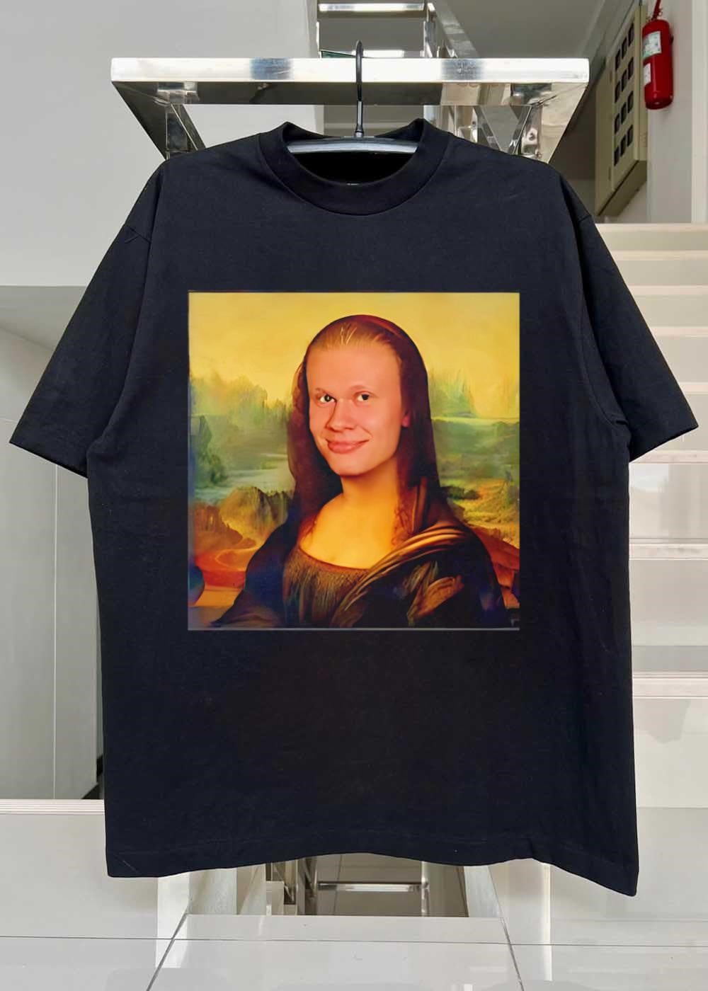 The Mona Haaland Painting Smile Erling Haaland T-Shirt